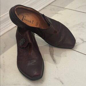 Think! Women’s Burgundy/Grape Soft Butter Leather Loafers 8.5